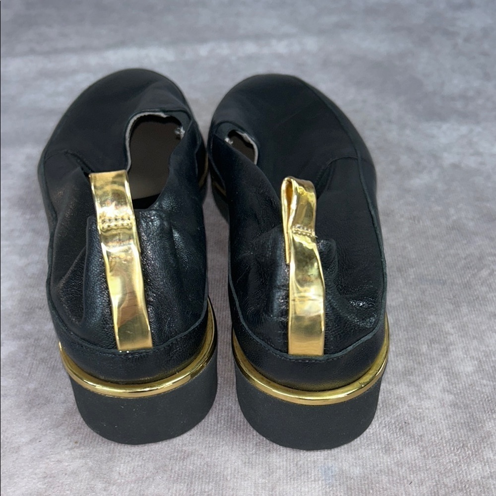 Ron White Unsized NWOT Black Leather Slip-On Loafers Gold Trim Women US 6 1/2 - Picture 3 of 8